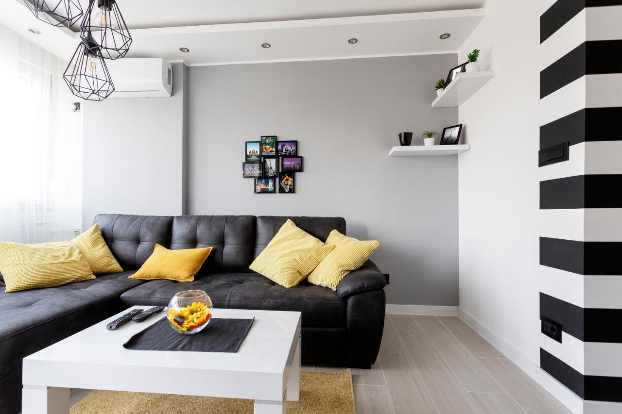 Park Apartment Новий Сад Екстер'єр фото