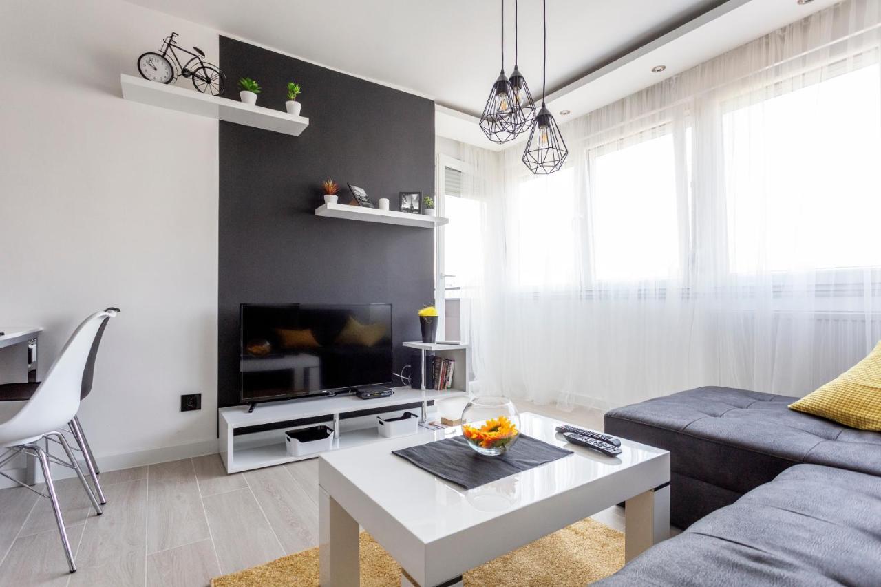 Park Apartment Новий Сад Екстер'єр фото