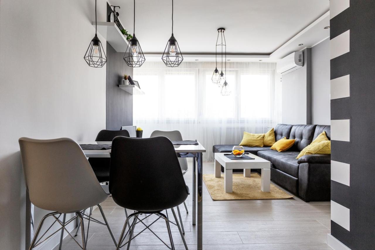 Park Apartment Новий Сад Екстер'єр фото